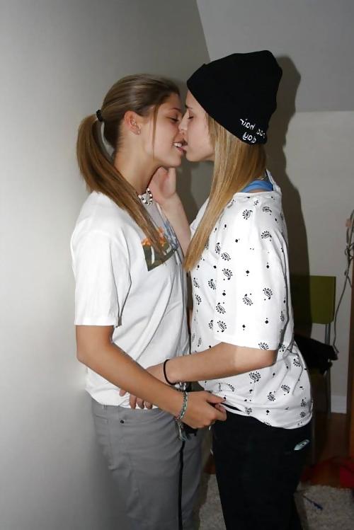 13P Janas exclusive sensual lesbian view 3