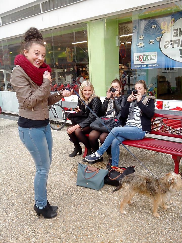 25P Francaises en talon french girl in high heels ep2