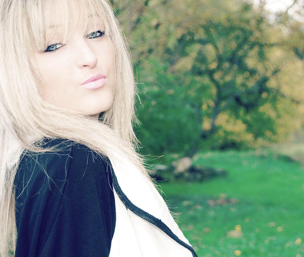 25P Sharon Cette Gueule a Foutre No 2