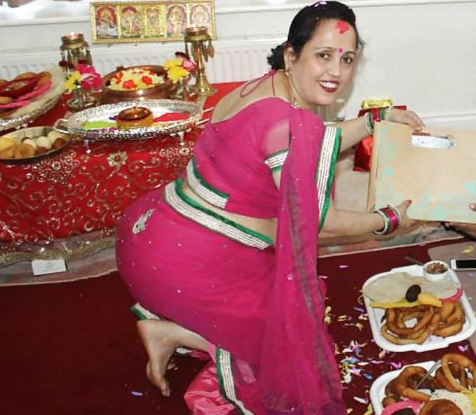 13P Nepali mom Mrs Bhandari has some nice ass to bang