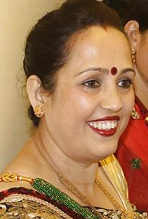 13P Nepali mom Mrs Bhandari has some nice ass to bang
