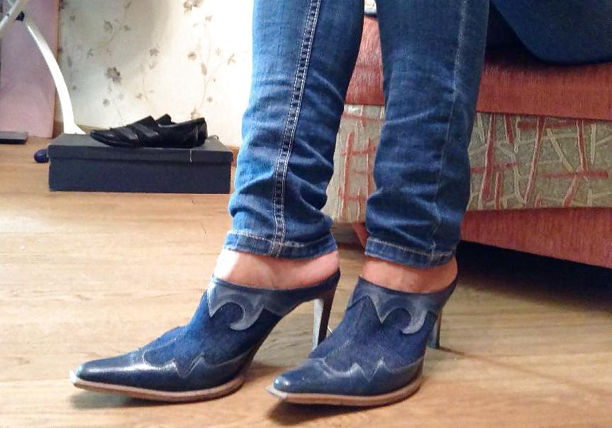 25P Blue Mules III