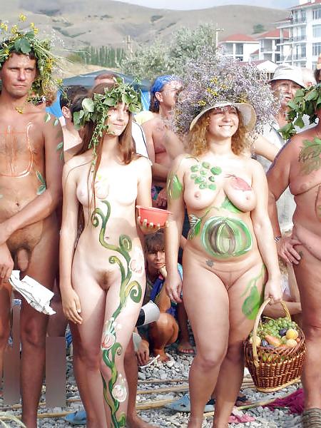 25P AMATEURS IN BODY PAINT -1 