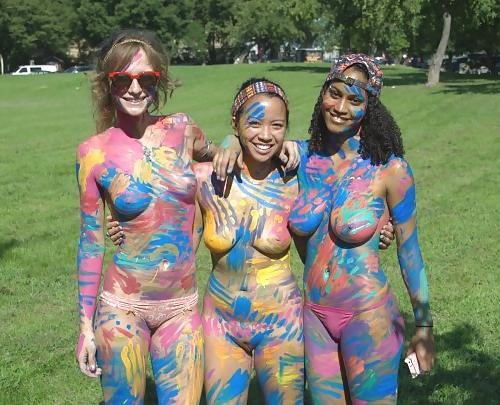 25P AMATEURS IN BODY PAINT -1 