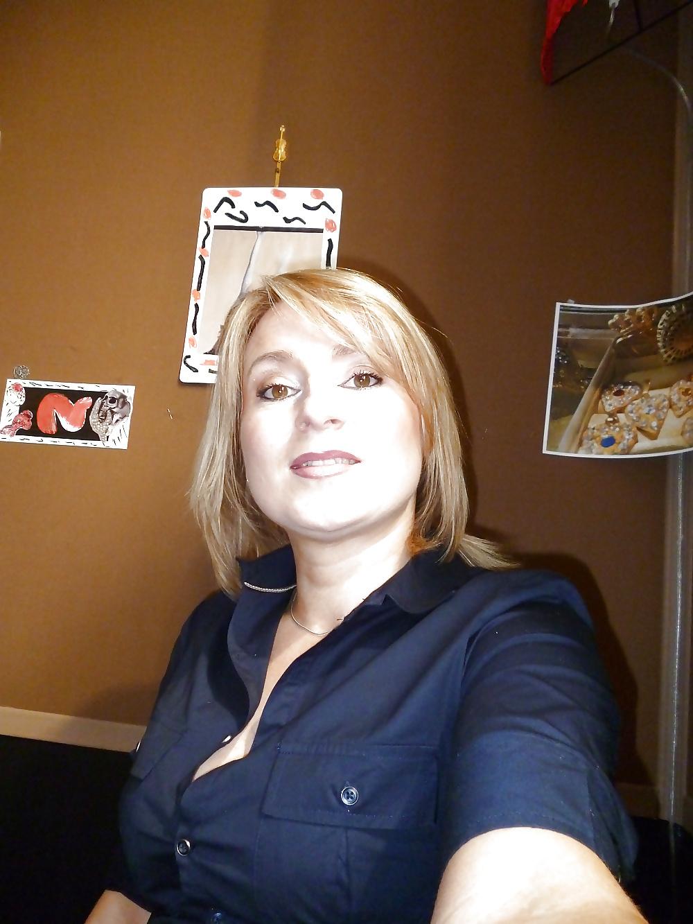 24P Serbian MILF Svetlana