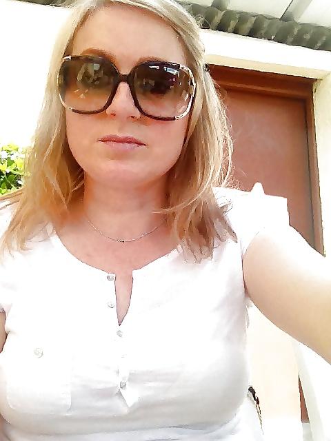 24P Serbian MILF Svetlana