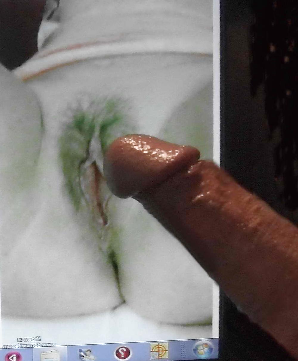 18P Loads of cum from the U.K. shoots loads on me!