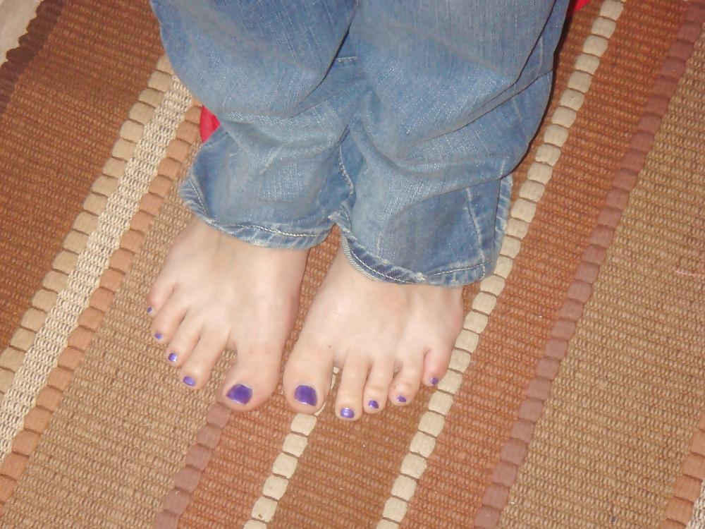 18P Wife's sexy feet, footjob, shoejob