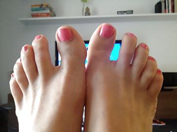 18P Wife's sexy feet, footjob, shoejob