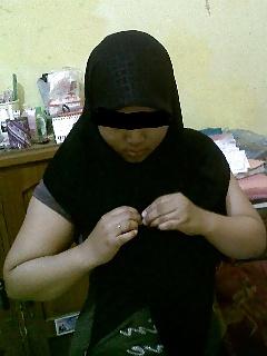 5P Indonesia- cewek jilbab sepong kontol