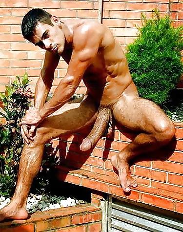 25P Moroccan Dick Bigger And Better Than Anyone. 