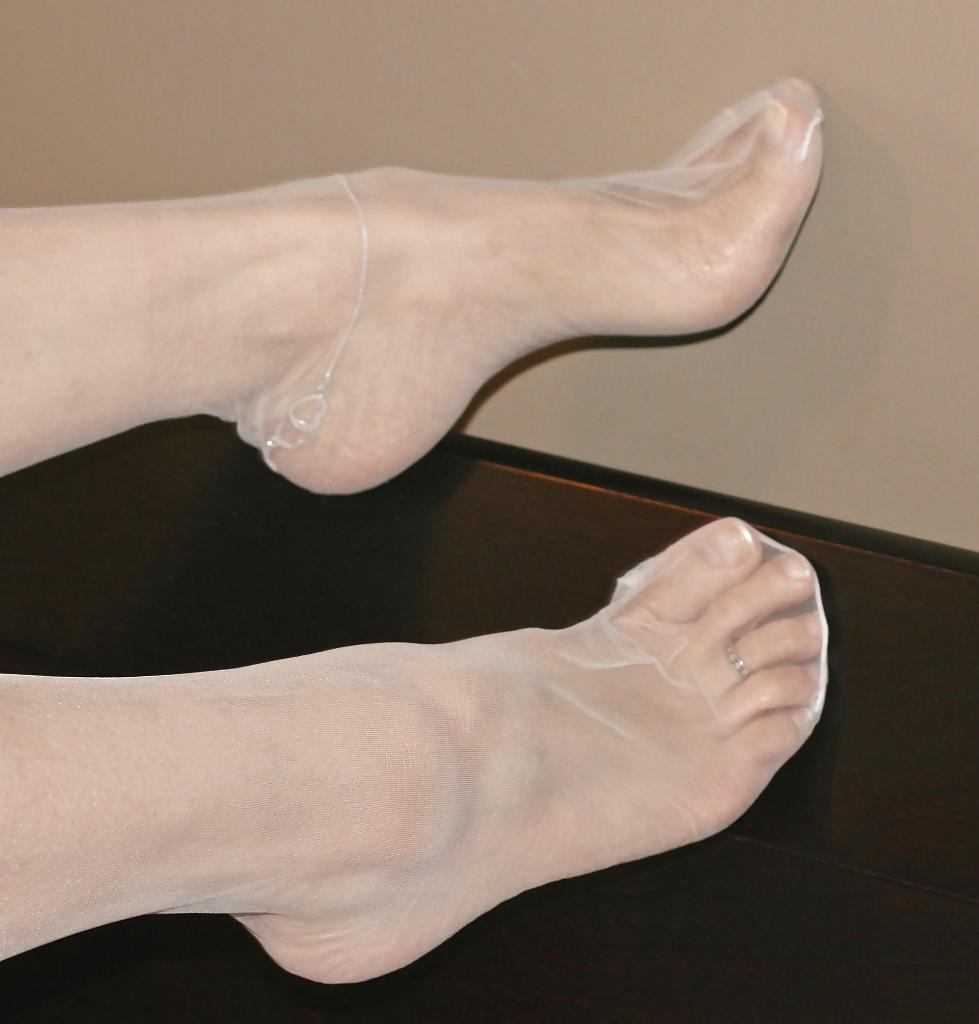 8P Ultrasheer white stockings and french pedi