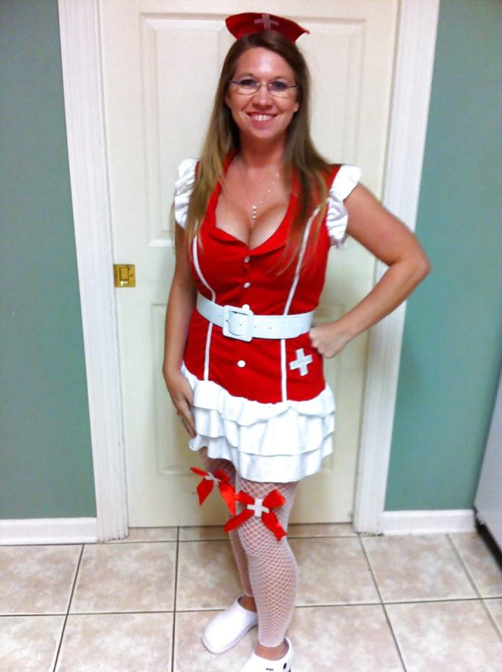 14P Busty milf