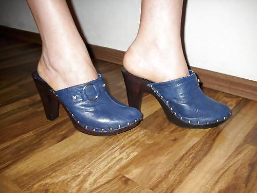 25P Blue Clogs I