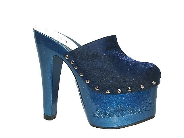 25P Blue Clogs I