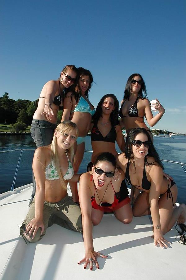 25P Hottest Chicks In Metal (5) Boat Party