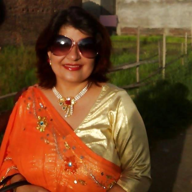 11P KAMALA (sexy nepali mom made for fuck only!!)