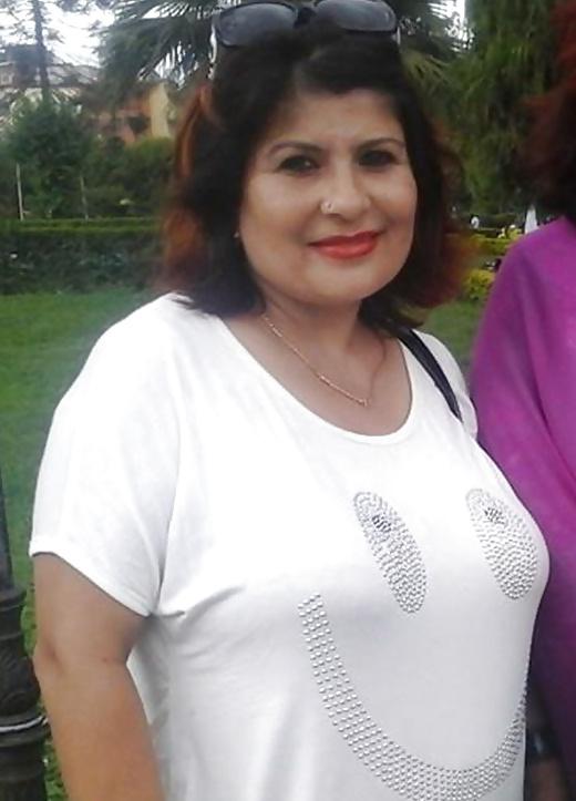 11P KAMALA (sexy nepali mom made for fuck only!!)