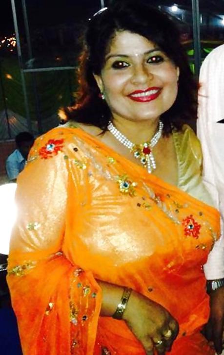 11P KAMALA (sexy nepali mom made for fuck only!!)