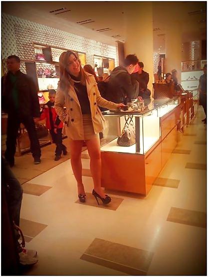 25P Francaises en talon french girl in high heels ep4