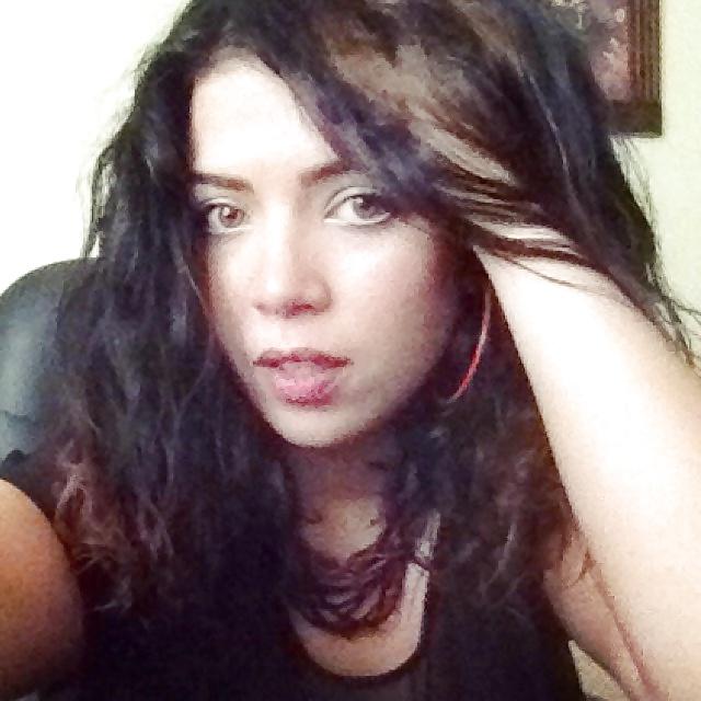 25P Arab beauty 43 - Cum on her