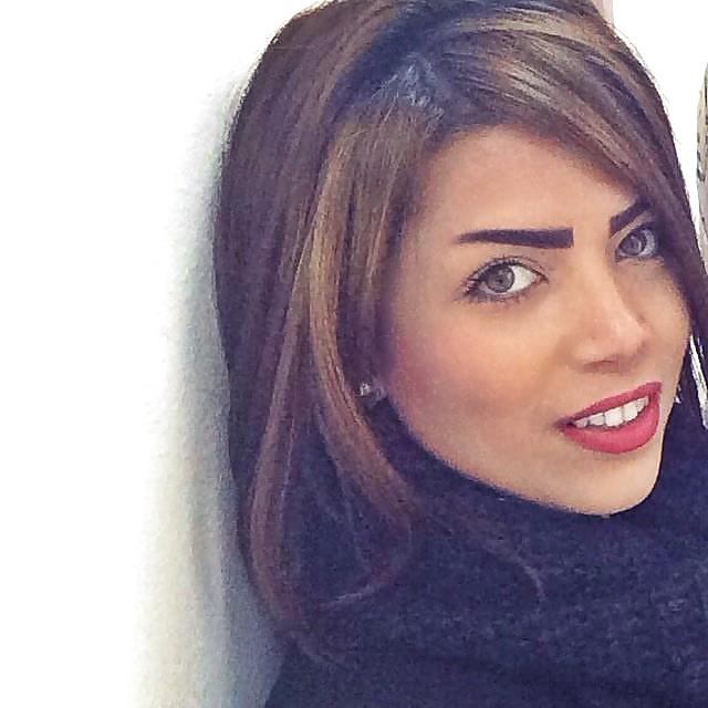 25P Arab beauty 43 - Cum on her