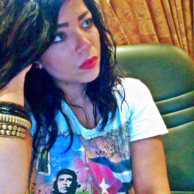 25P Arab beauty 43 - Cum on her