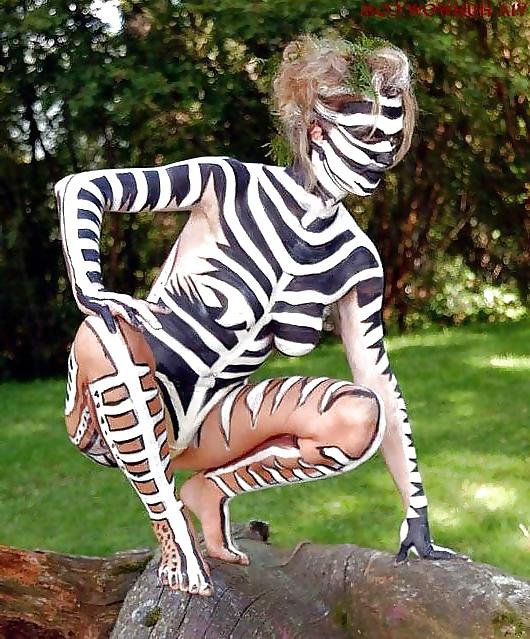 10P Artful Art Of Body Art- Painting #37