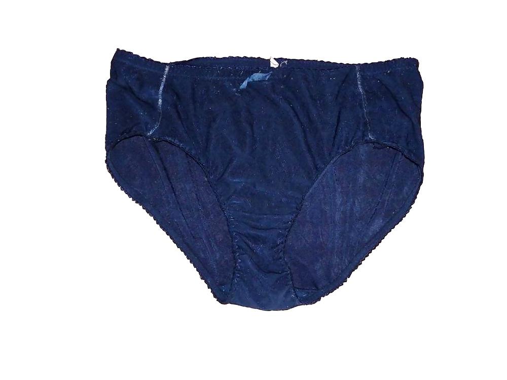 14P Moms dirty panties