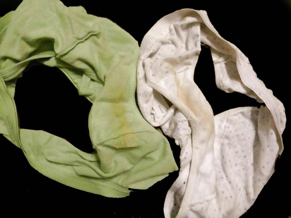 14P Moms dirty panties