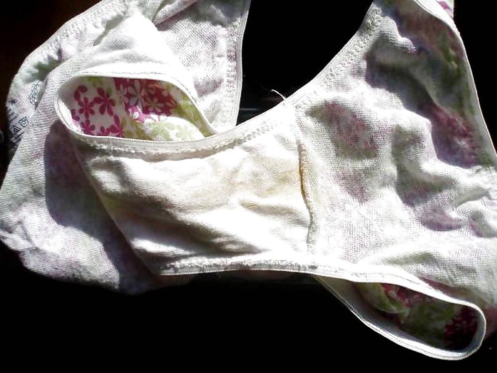 14P Moms dirty panties