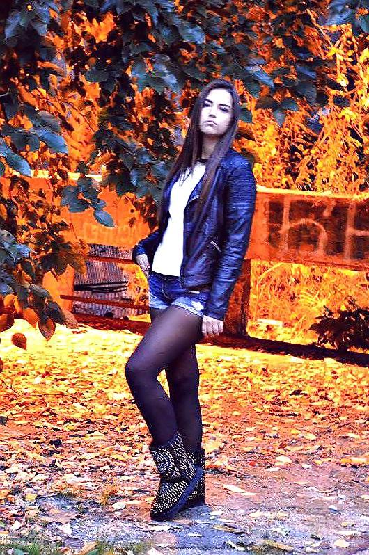25P Serbian girls in pantyhose 7