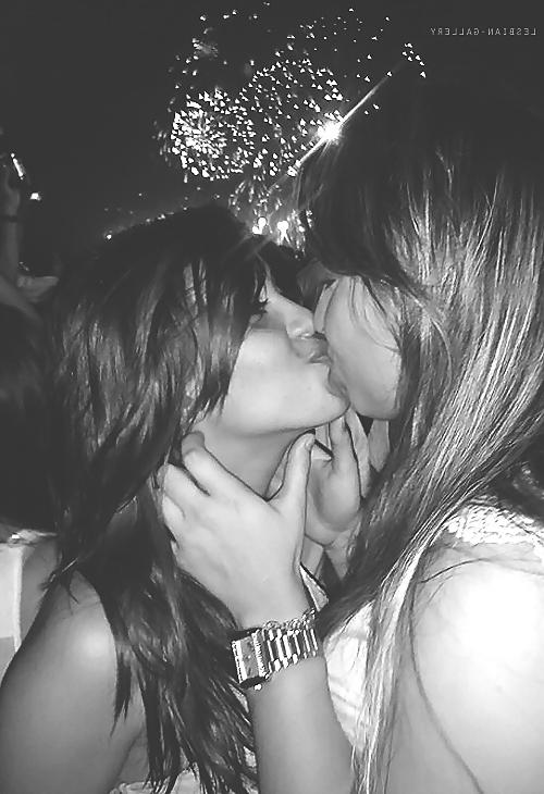 13P Janas exclusive sensual lesbian view 25