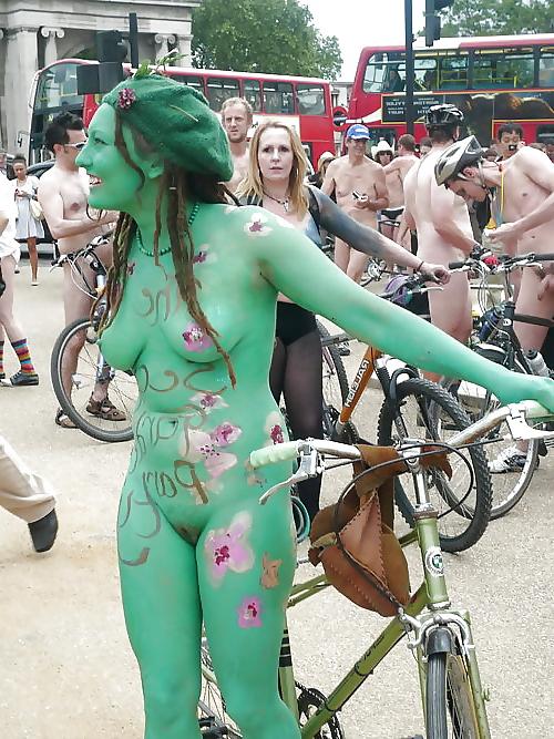 10P Artful Art Of Body Art- Painting #33