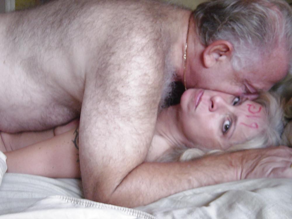 21P Dirty Mature Slut