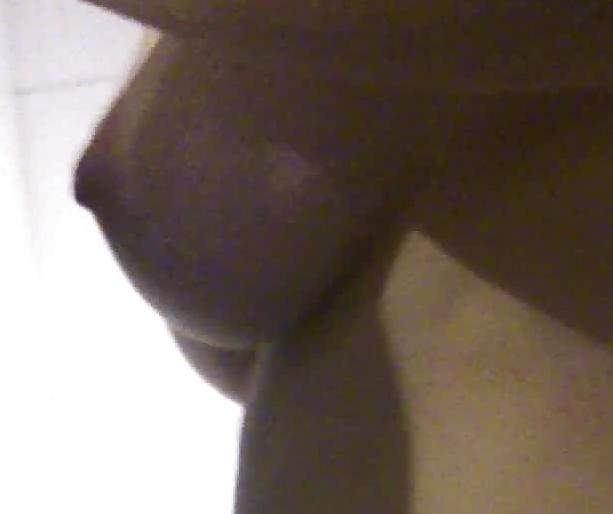 8P Ma femme nue - A la douche 2
