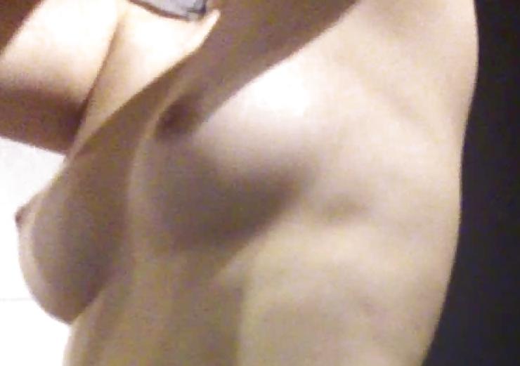 8P Ma femme nue - A la douche 2