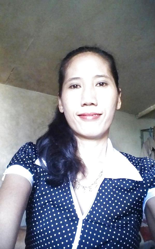 8P Pinay in blue dress