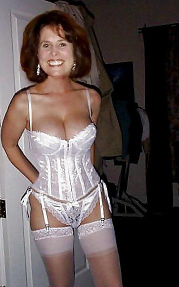20P SEXY DRESSES MILFS