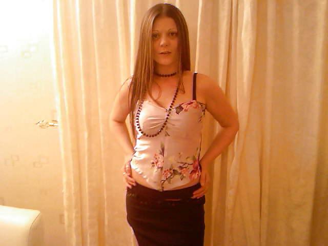 25P a dirty little uk slut on alt