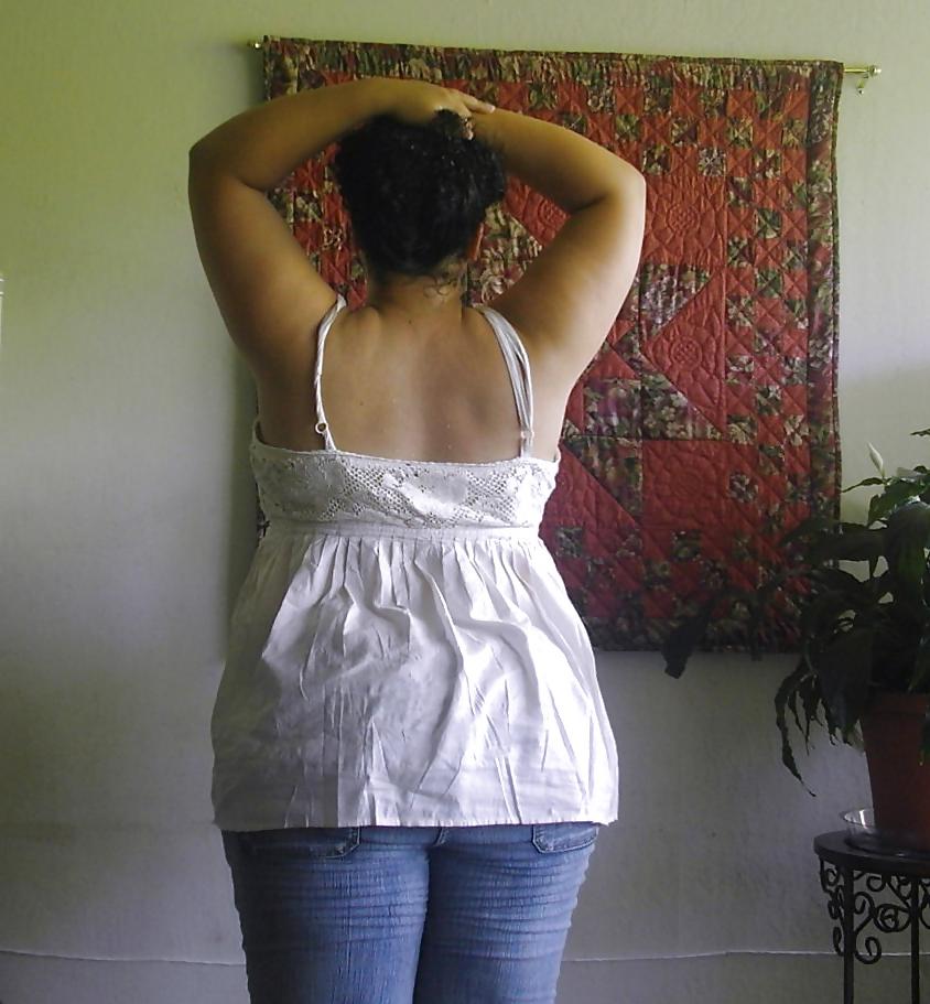 25P Thick redbone non nude