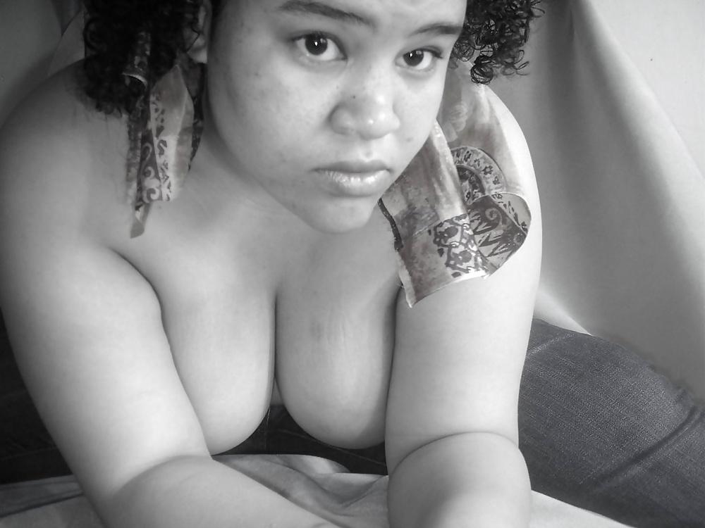 25P Thick redbone nude