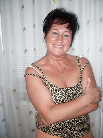 9P Hot busty russian milf 6