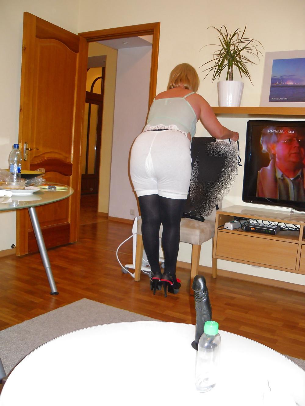 25P Pushuna's pantaloons and riped pantyhose
