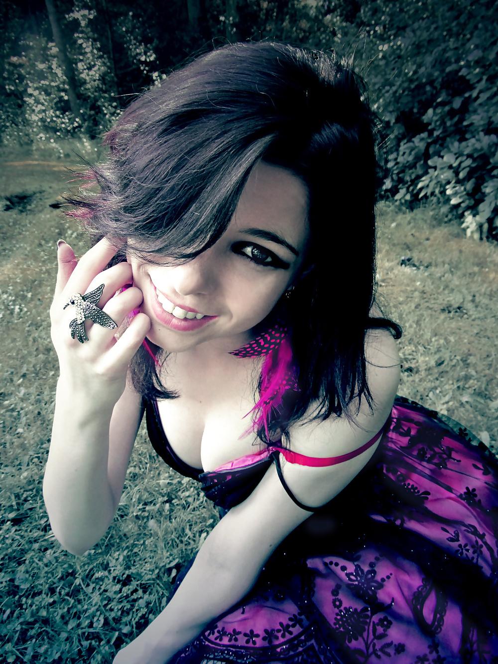 25P Cosplay teen Ryuu Lavitz in casual outfits