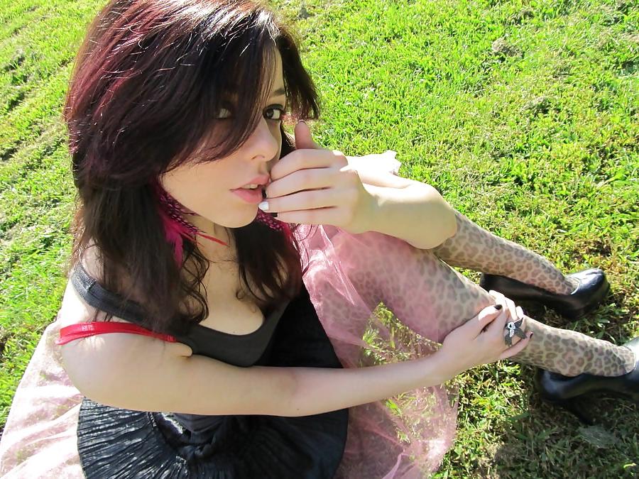 25P Cosplay teen Ryuu Lavitz in casual outfits