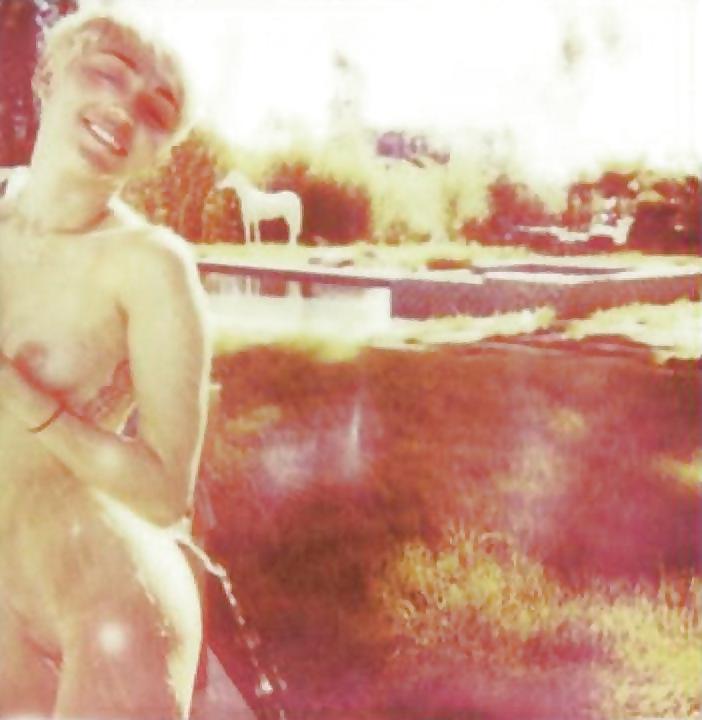 17P Miley Cyrus - Dirty Naked Slut for a Hard Fuck 