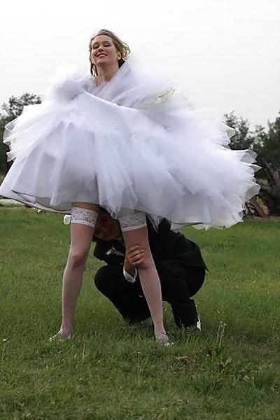 25P Under Wedding Dress