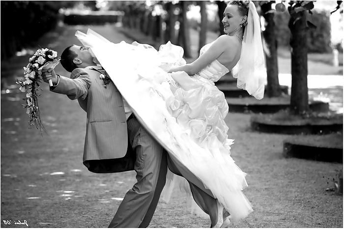 25P Under Wedding Dress