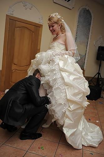 25P Under Wedding Dress